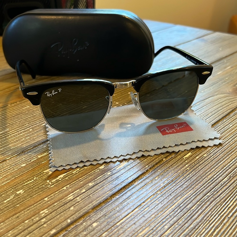 Black Ray an clubmasters with dust cloth and hard travel case